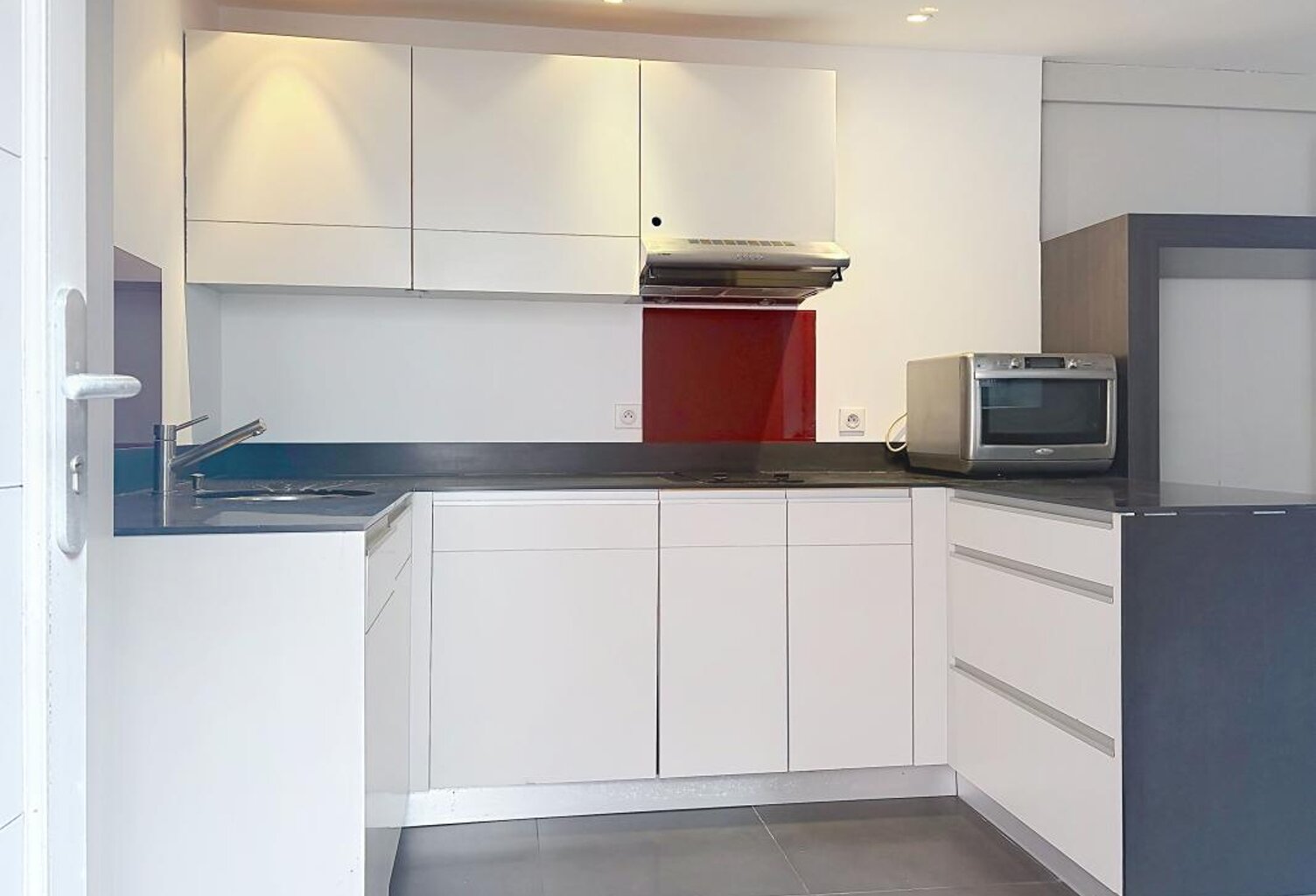 Appartement À Vendre  LA ROCHELLE — photo 1