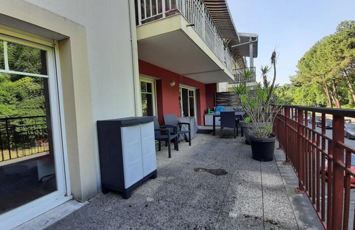 Appartement T3 avec terrasse À Vendre — photo 2
