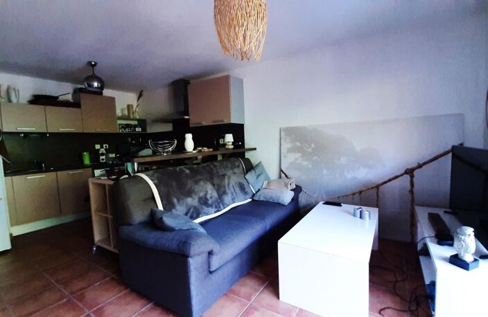 Appartement T3 avec terrasse À Vendre — photo 4