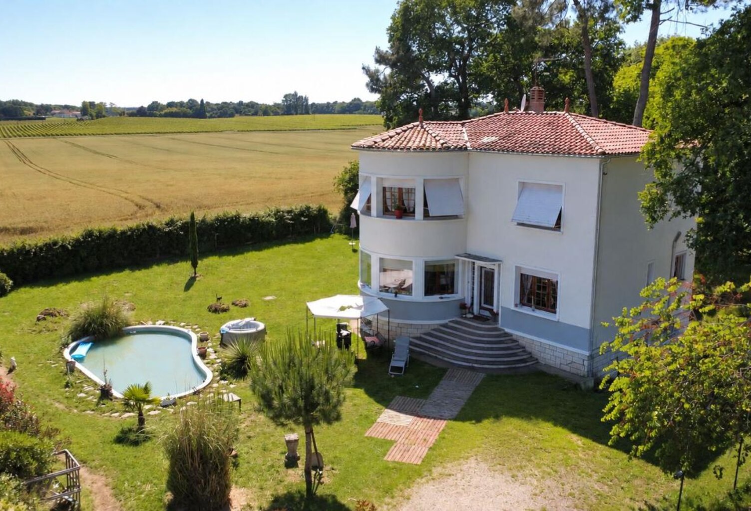 Maison Typique des années 60 avec beau terrain SAINT ANDRE DE LIDON — photo 1