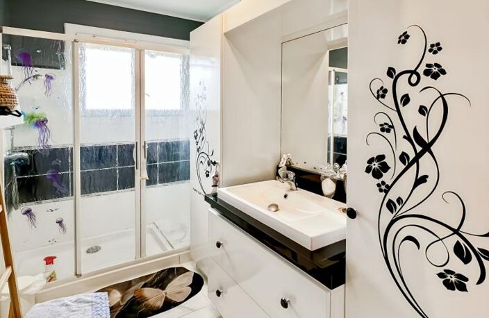 MAISON PLAIN PIED T4 AVEC GARAGE ET JARDIN — photo 4