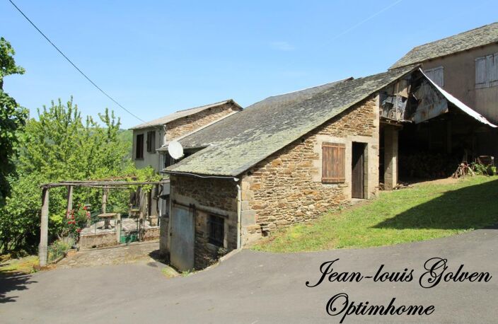 Maison à vendre avec de beaux volumes, à quelques minutes de Brousse-le-château (12) — photo 2