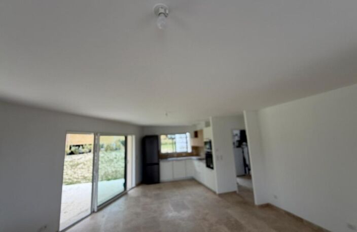 Maison neuve très haut de gamme (RE 2020- DPE A/A) de 5 pièces avec garage à 5 KMS de NOGARO (32) à Sainte Christie d'Armagnac — photo 3