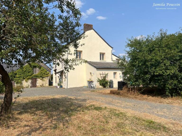 Maison Ancienne de Caractère à Broc, Maine-et-Loire — photo 1