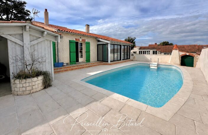 Aigrefeuille d'Aunis, maison de plain-pied avec piscine, garage de 80 m² et bureau indépendant — photo 2