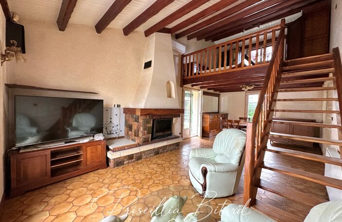 Aigrefeuille d'Aunis, maison de plain-pied avec piscine, garage de 80 m² et bureau indépendant — photo 4