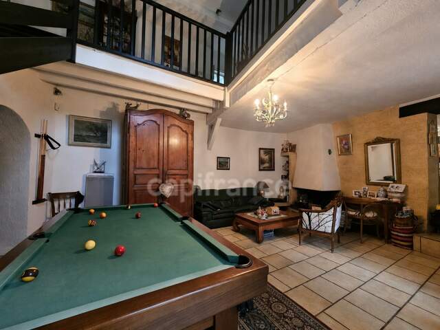 Maison à vendre , Haut Floirac,  le charme de l’ancien dans un écrin de verdure (33) — photo du bien
