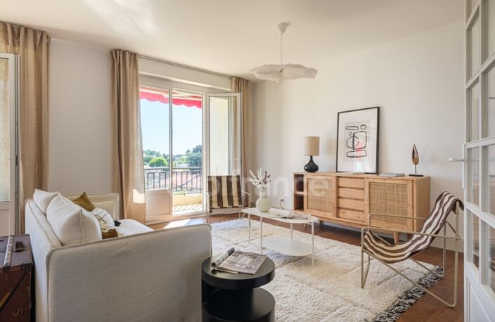 Appartement à vendre 5 pièces BORDEAUX CAUDERAN (33) — photo 2