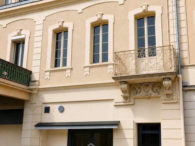 A vendre Immeuble de bureaux de caractère en centre-ville - TONNEINS (47) — photo du bien