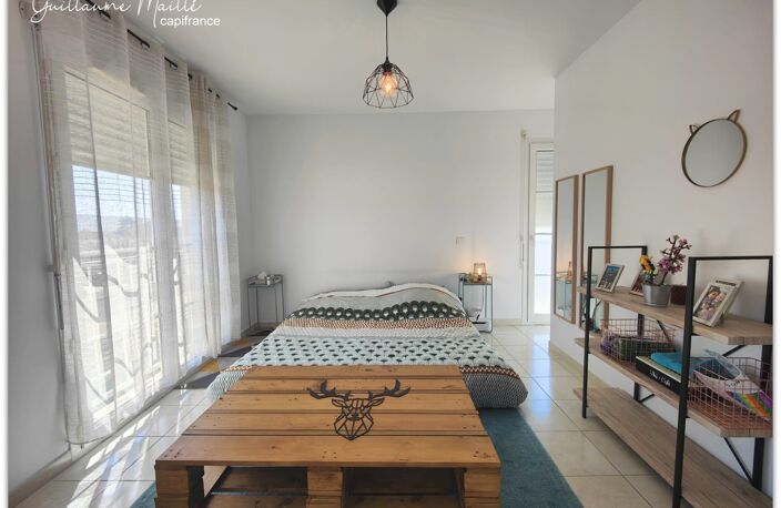 Exclusivité - Villa contemporaine de 106m² pour 4 pièces avec jardin et garage - proche SERVIAN (34290) — photo 5