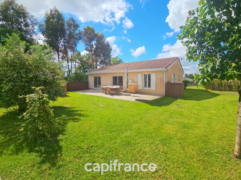 SAINT-SAVIN – 30 min de Bordeaux lac.  Maison de plain-pied avec grand jardin et chalet bois indépendant — photo 1