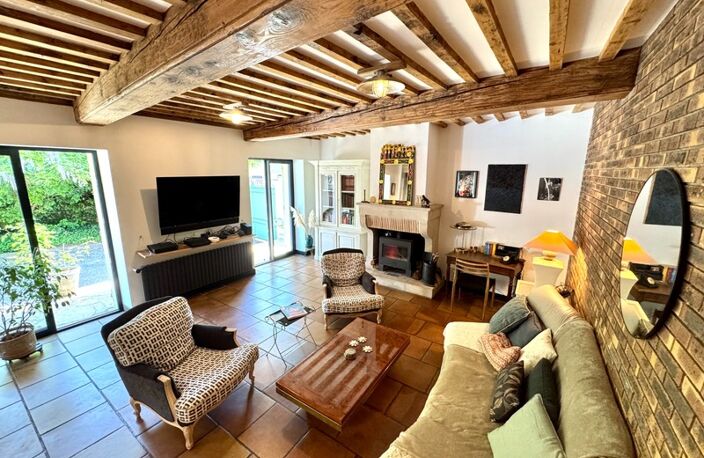 Maison de caractère rénovée de 180 m² avec terrain de 920 m² à Jonage — photo 5