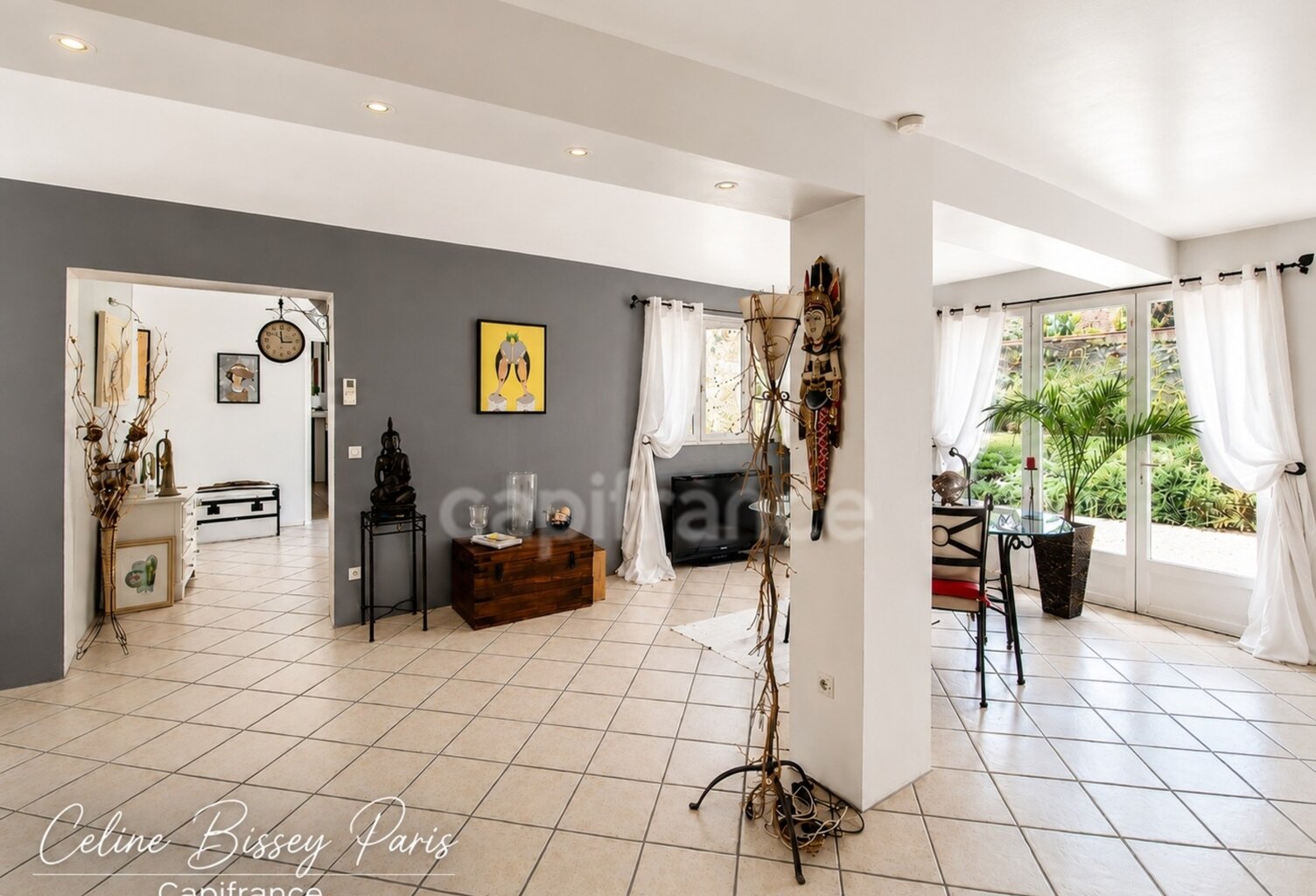 Maison à vendre 6 pièces 140 M2 VILLENEUVE LA GUYARD (89), BEAU VOLUME, cour et jardin 1200M2 — photo 1