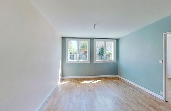 Appartement à vendre 3 pièces RENNES (35) Jeanne d’Arc / Michelet – Appartement T3 traversant de 58 m² – cave – métro ligne B — photo 2