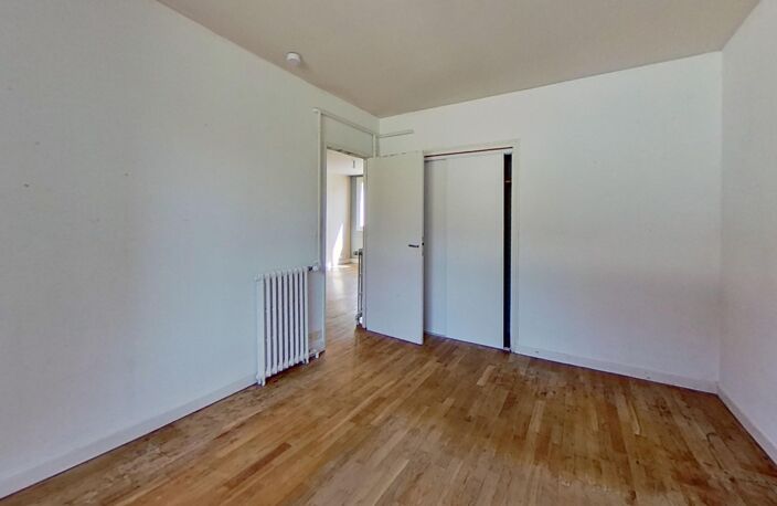 Appartement à vendre 3 pièces RENNES (35) Jeanne d’Arc / Michelet – Appartement T3 traversant de 58 m² – cave – métro ligne B — photo 4