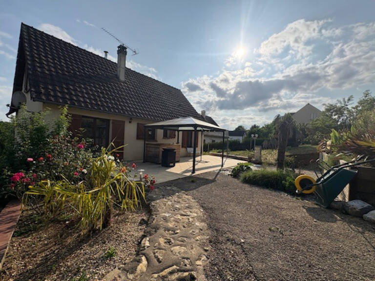   À VENDRE : Grande Maison Familiale sur Sous-Sol Total – Idéalement Située BLENEAU (89) — photo 1