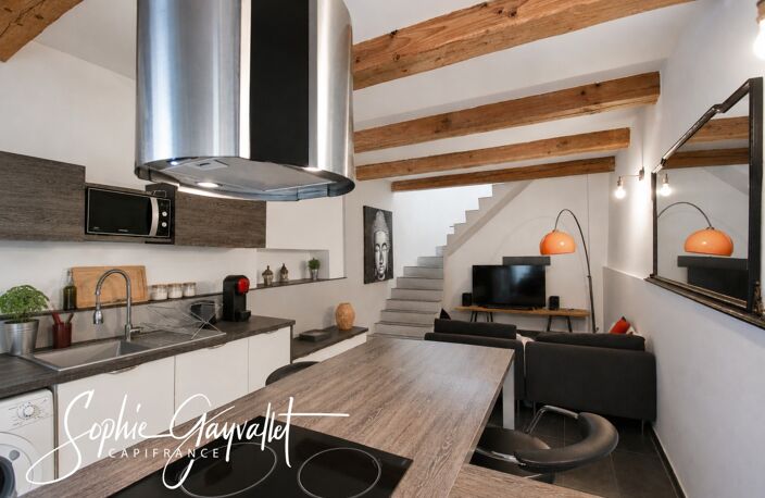 T2 duplex avec cour privative – Velaux village — photo 2