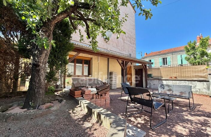 APPARTEMENT 61 M2, 2 CHAMBRE, COUR DE 80 M2, GARAGE, FIBRE OPTIQUE, DOUBLE VITRAGE + VOLETS ROULANTS, CAVE DE 31 M2, FAIBLE CHARGES DE COPROPRIÉTÉ — photo 2