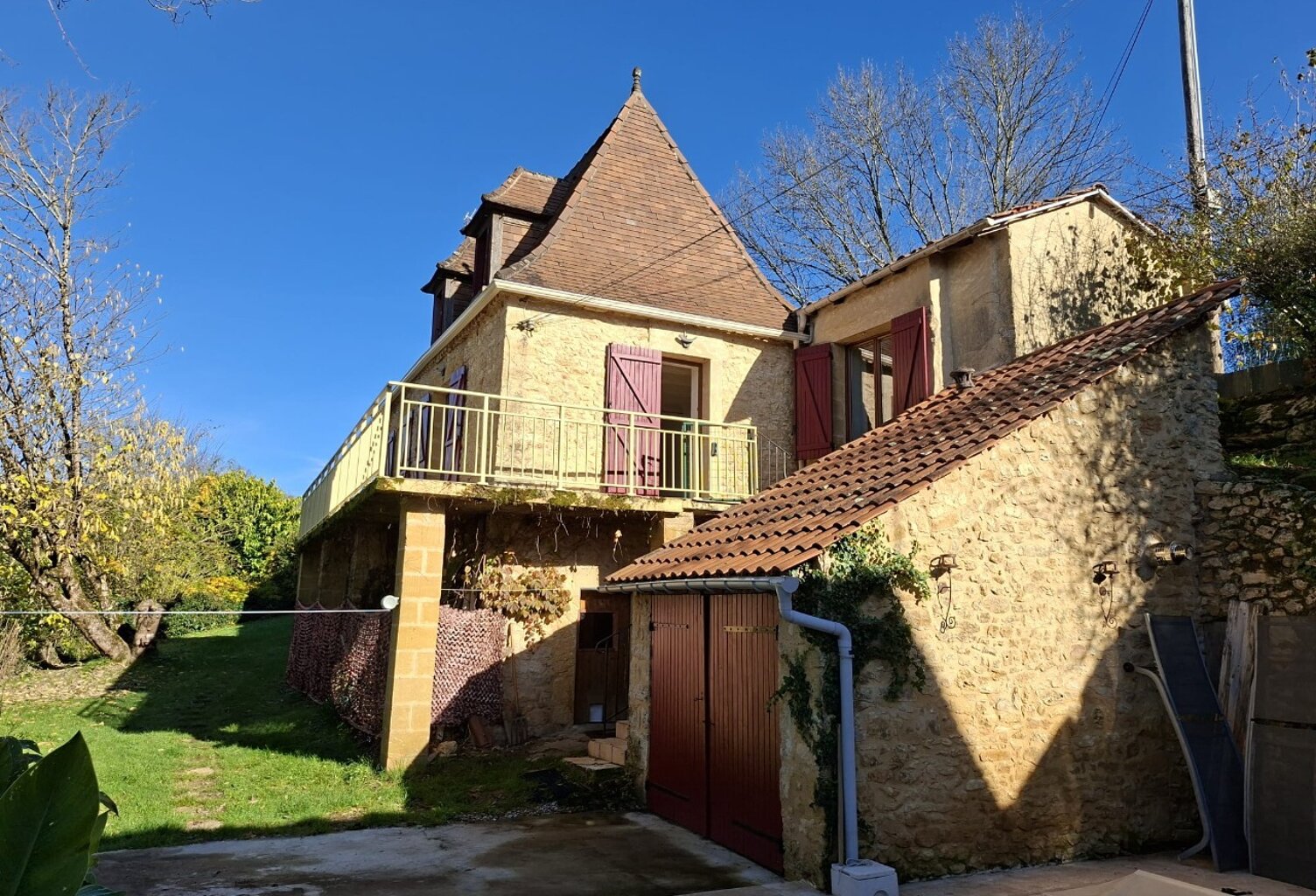 MAISON EN PIERRE + GITE + PISCINE, LE TOUT SUR 1 116M² ENVIRON CLOS. — photo 1