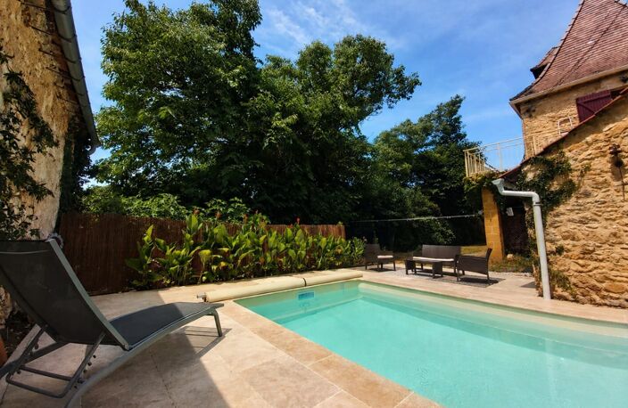 MAISON EN PIERRE + GITE + PISCINE, LE TOUT SUR 1 116M² ENVIRON CLOS. — photo 2
