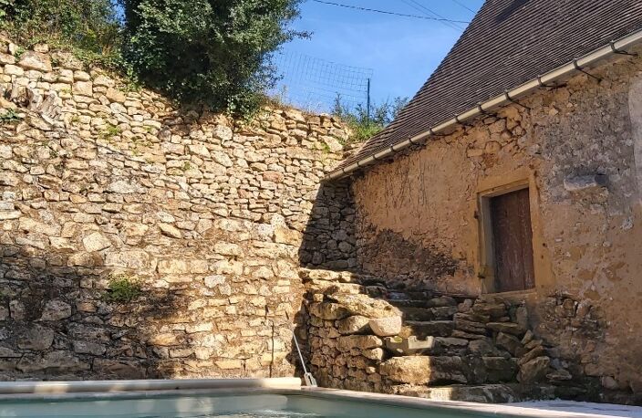 MAISON EN PIERRE + GITE + PISCINE, LE TOUT SUR 1 116M² ENVIRON CLOS. — photo 4