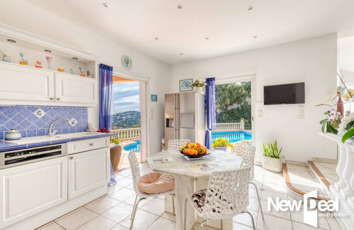 Villa d'architecte 210 m², vue mer & golf, piscine-Sainte-Maxime — photo 3