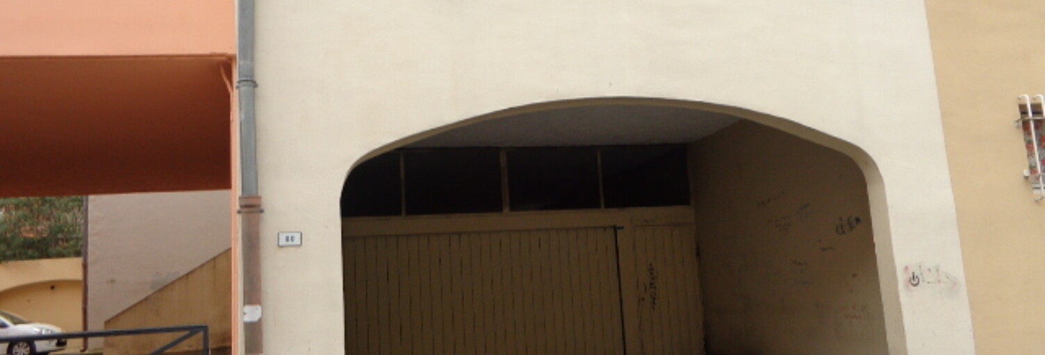 Garage   m² à louer à Draguignan (83300)