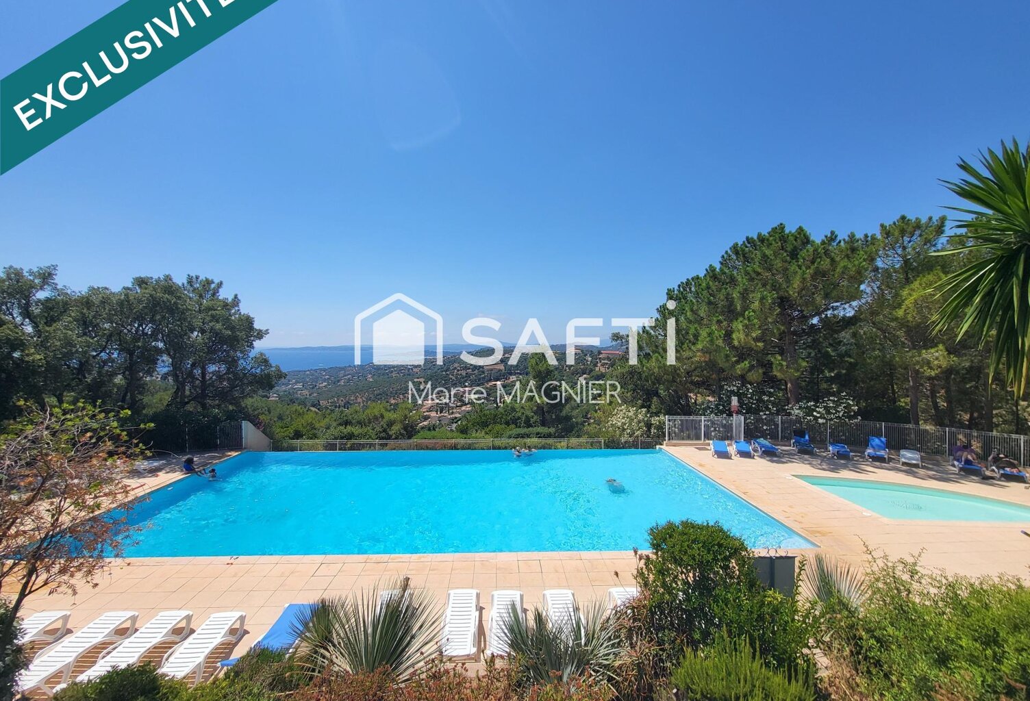 Coup de cœur aux Issambres ! Appartement T2 de 36m2 rénové, lumineux et au calme, avec terrasse, aperçu mer et accès à une piscine panoramique face à la Méditerranée, tennis,  boulodrome, parkings, dans une résidence sécurisée aux ISSAMBRES, à proximité de SAINTE MAXIME. — photo 1