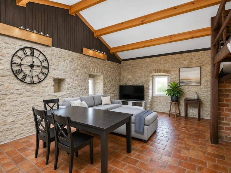 Maison de 7 pièces de 220 m² situé au Martinet — photo 1
