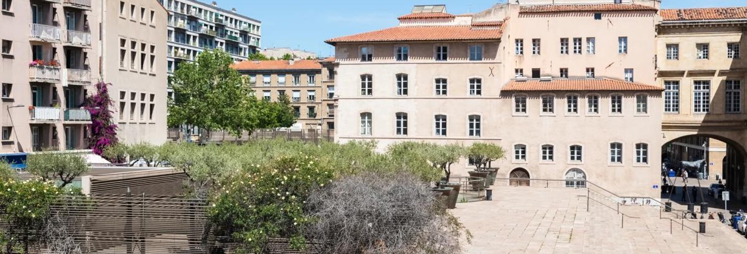 Appartement 5 Pièces 95 m² à vendre à Marseille 2 (13002)