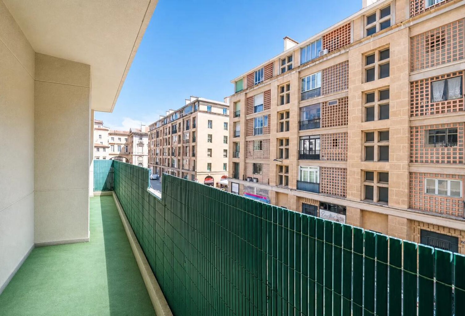 Appartement de 4 pièces de 95 m² à Marseille — photo 1