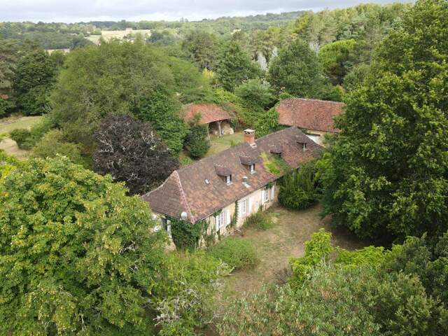 Périgourdine  de 1814, au cœur de 6.9 ha de nature — photo du bien