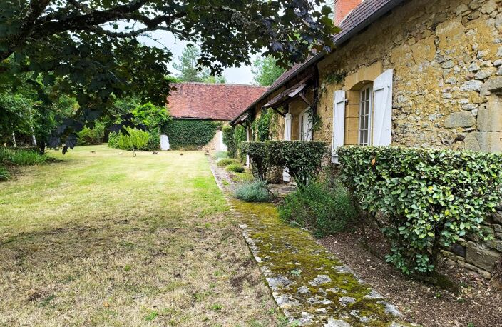 Périgourdine  de 1814, au cœur de 6.9 ha de nature — photo 3