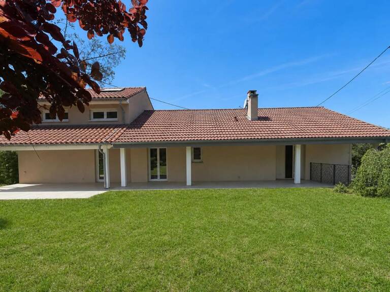 Maison familiale 8 pièces de 200 m² avec terrasse et jardin — photo 1