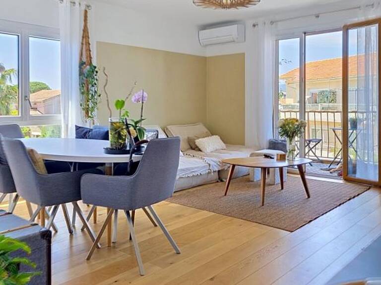 Appartement À Vendre — photo 1