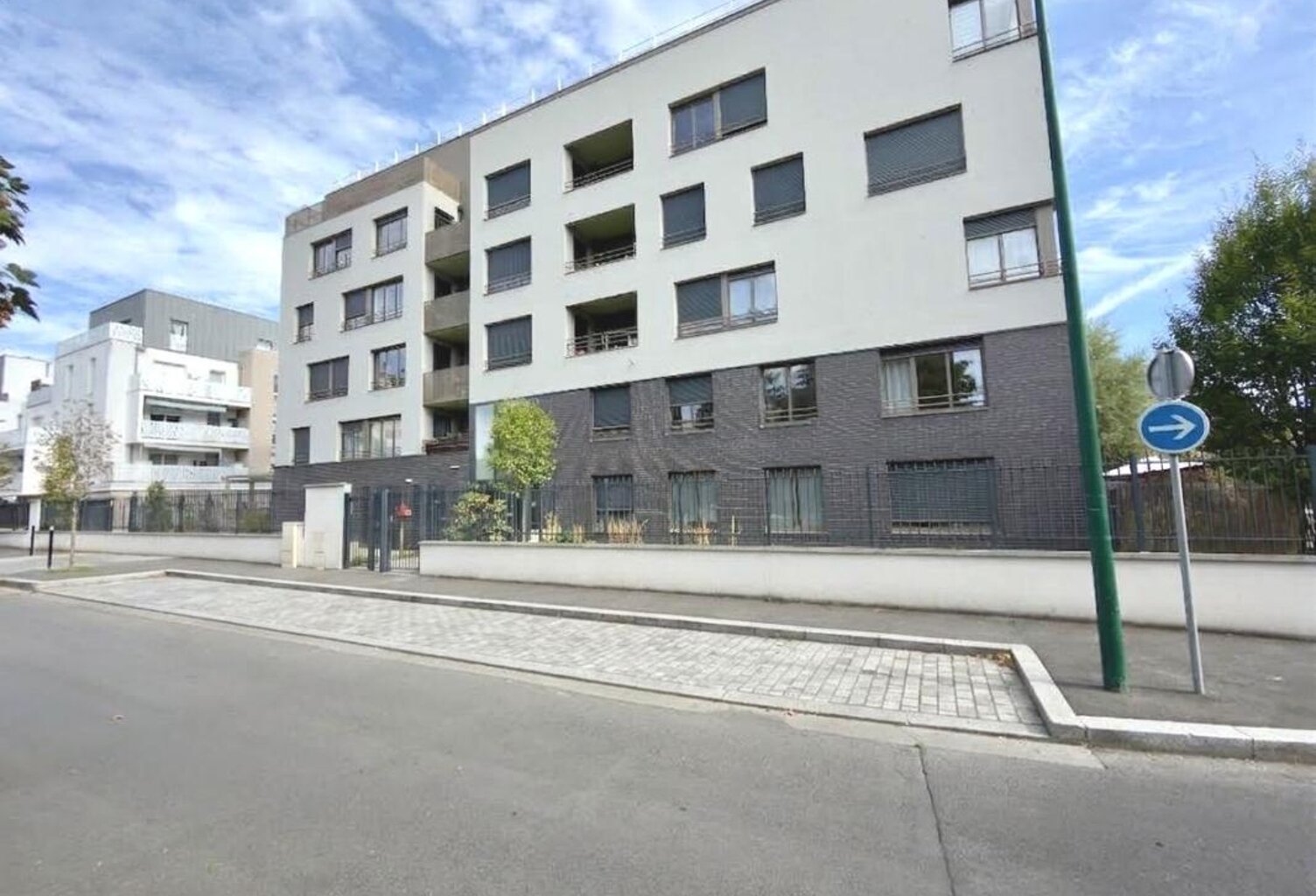 Epinay sur Seine - LIMITE ENGHIEN — photo 1
