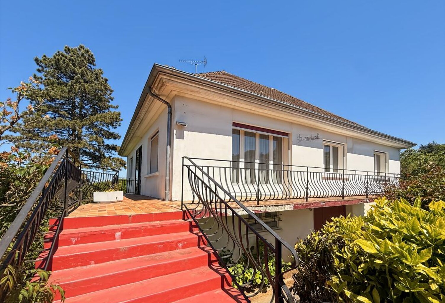Maison individuelle à rénover – Fort potentiel – Secteur recherché — photo 1