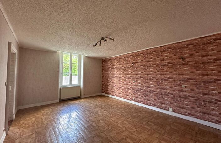 Maison de bourg  de 123 m² à Vicq sur Nahon (36600) — photo 5