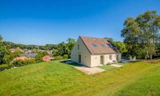Maison 9 Pièces 203 m² à vendre à Seraincourt (95450)