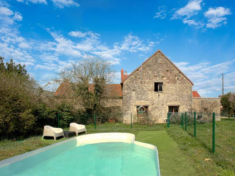 Maison en pierre 6 pièces, jardin et piscine ! — photo 1