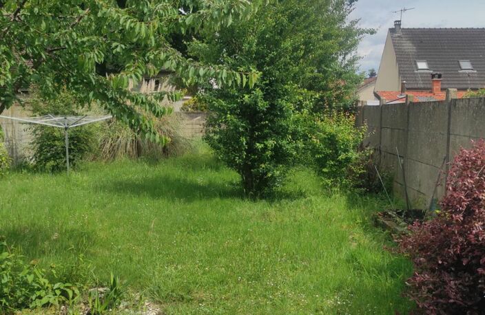93370 Montfermeil .Maison avec jardin arboré, sans vis a vis — photo 3