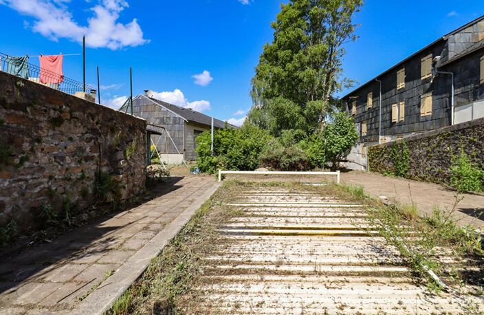 À vendre - Ensemble immobilier avec terrain de 751 m² au coeur de Lacaune — photo 3