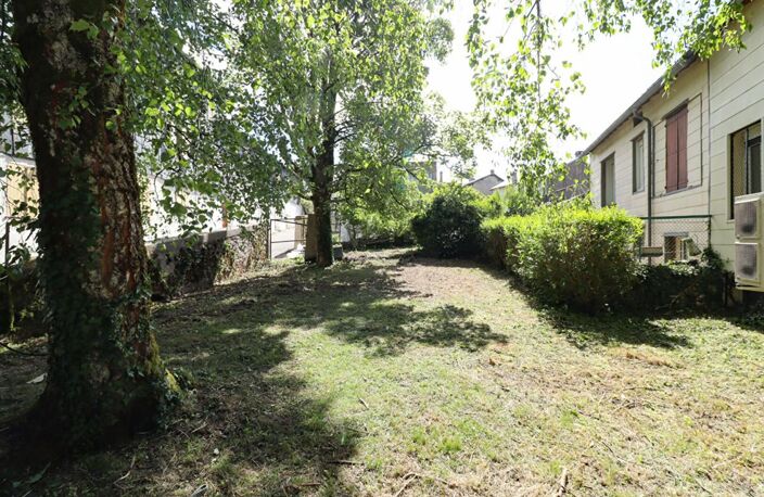 À vendre - Ensemble immobilier avec terrain de 751 m² au coeur de Lacaune — photo 5