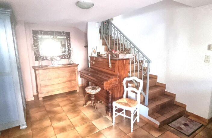 Maison de caractère - très soignée avec sa grange - CLASSE D — photo 3