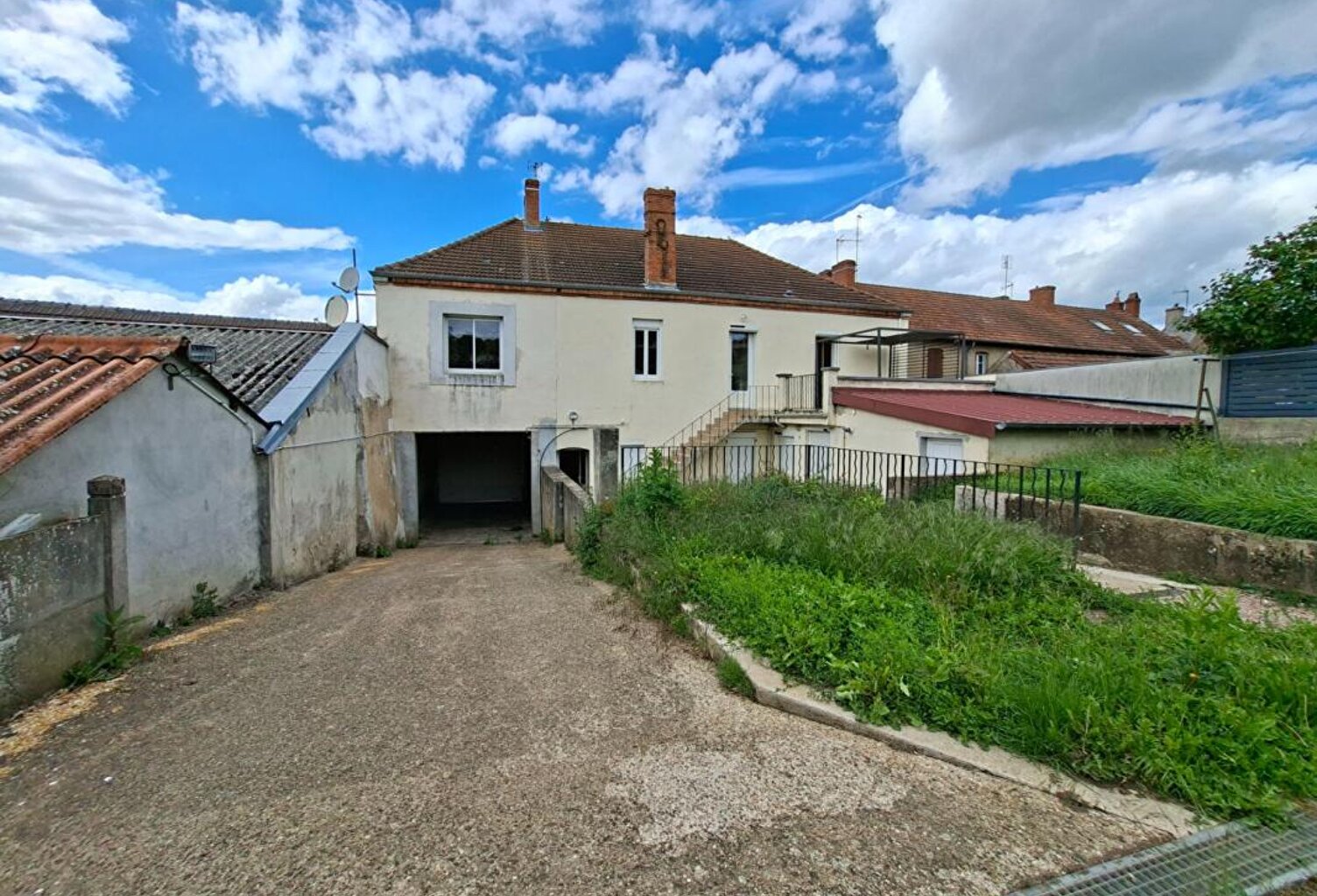 Immeuble Perrecy Les Forges 10 pièce(s) 268 m2 — photo 1