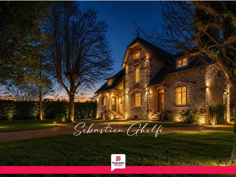 belle maison bourgeoise avec parc arboré d'environ 3600 m² — photo 1
