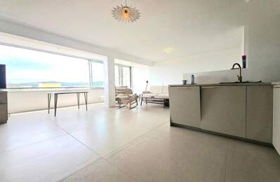 Appartement Le Lavandou 4 pièce(s) 95 m2 A 2 MINUTES DE LA MER — photo du bien