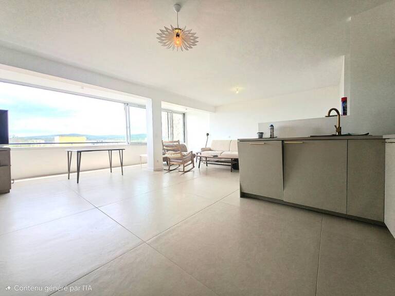 Appartement Le Lavandou 4 pièce(s) 95 m2 A 2 MINUTES DE LA MER — photo 1