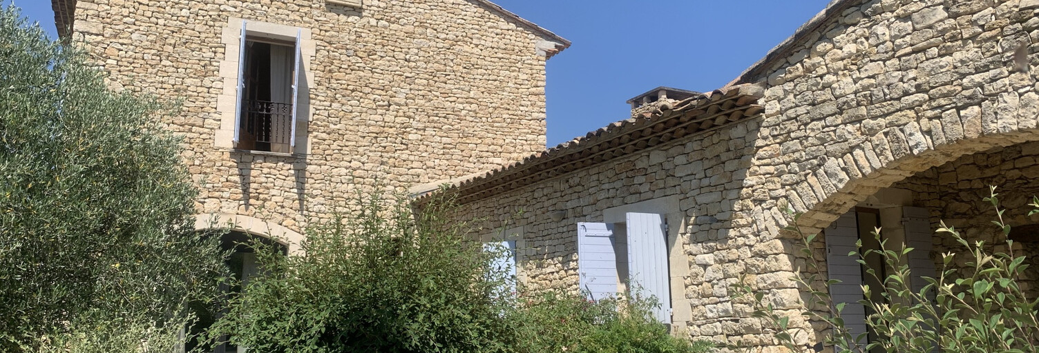 Maison 6 Pièces 224 m² à vendre à Rustrel (84400)