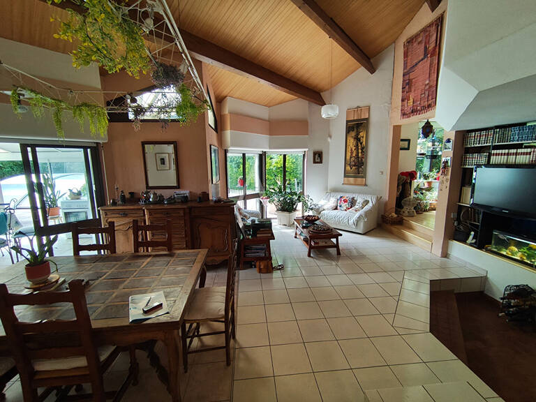 Breuil Magne, maison atypique, 4 chambres,160 m2 — photo 1
